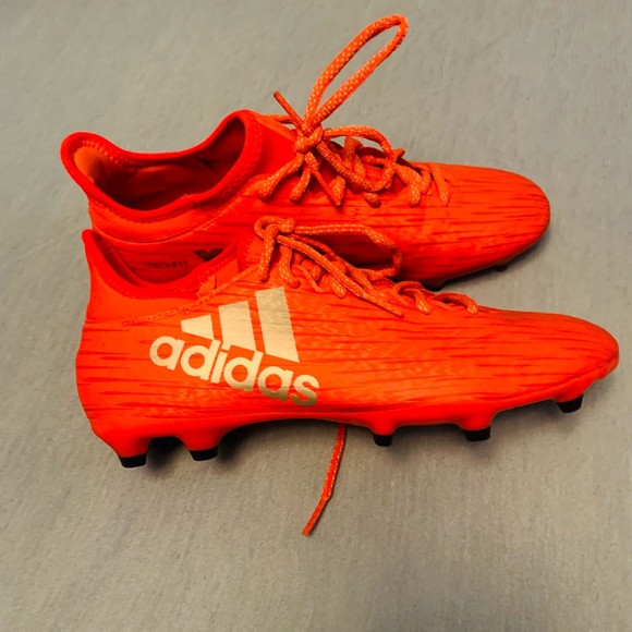 Adidas Soccer cleats for boys - Picture 1 of 2